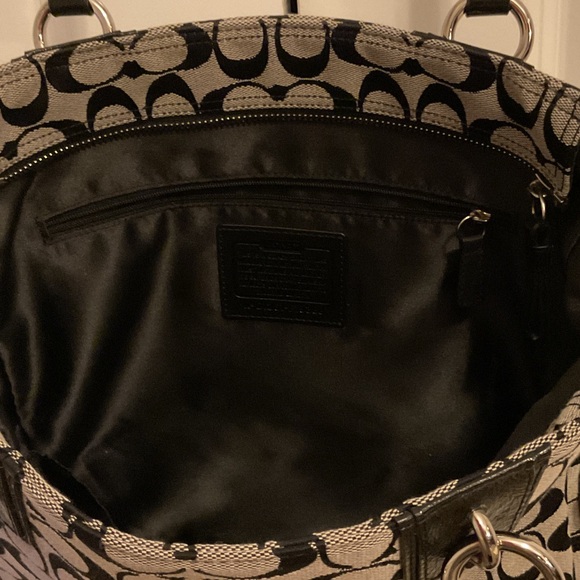 Coach Black and Cream Signature Tote - Picture 5 of 8